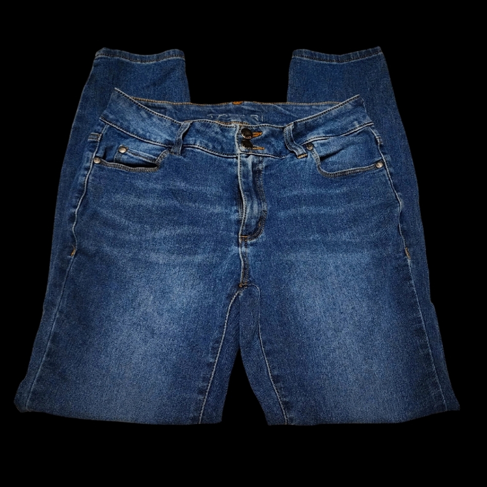 Tahari Skinny Jeans size